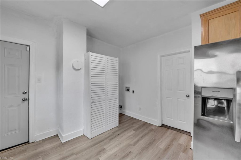 Photo 24 of 49 residential for sale in Portsmouth virginia