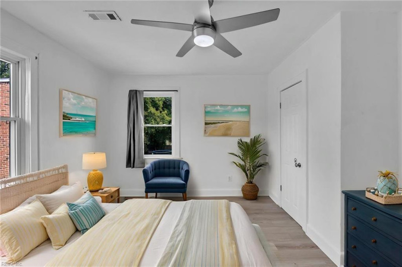 Photo 44 of 49 residential for sale in Portsmouth virginia