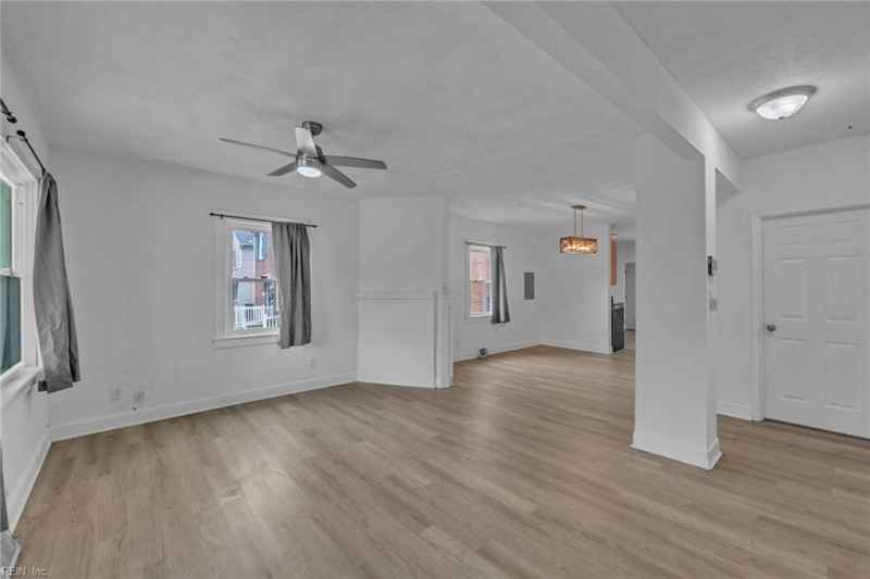 Photo 5 of 49 residential for sale in Portsmouth virginia