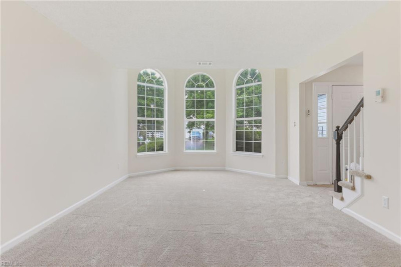 Photo 12 of 39 residential for sale in Virginia Beach virginia