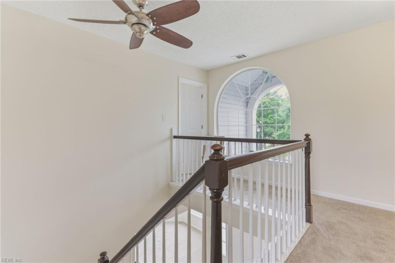 Photo 17 of 39 residential for sale in Virginia Beach virginia