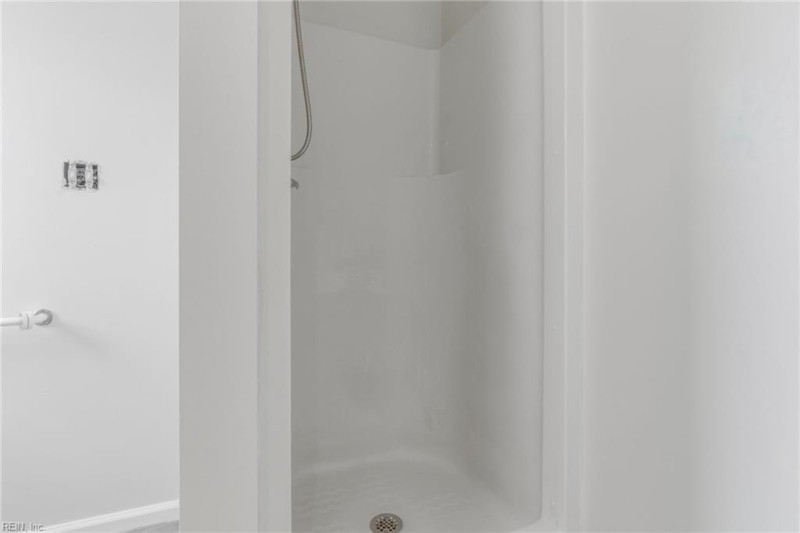 Photo 25 of 39 residential for sale in Virginia Beach virginia