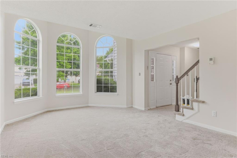 Photo 4 of 39 residential for sale in Virginia Beach virginia