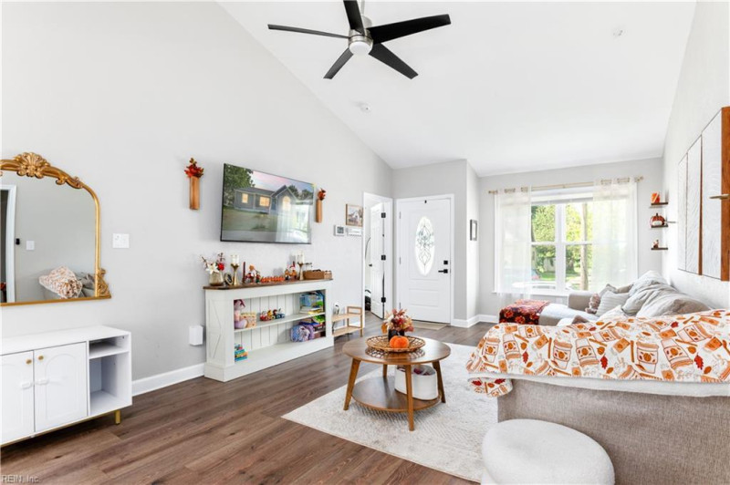 Photo 11 of 35 residential for sale in Newport News virginia