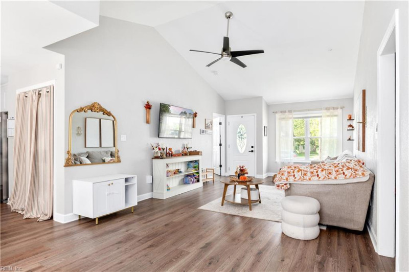 Photo 12 of 35 residential for sale in Newport News virginia