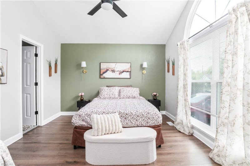 Photo 18 of 35 residential for sale in Newport News virginia