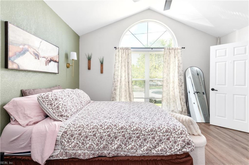 Photo 23 of 35 residential for sale in Newport News virginia