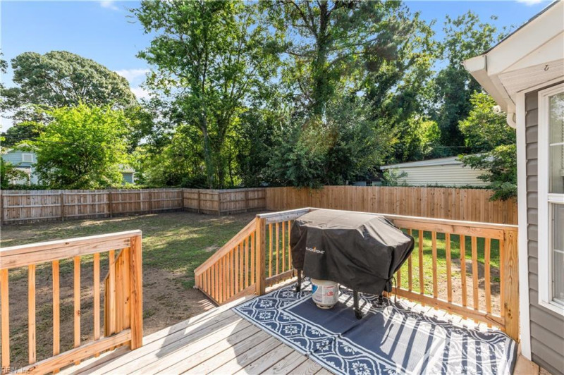 Photo 7 of 35 residential for sale in Newport News virginia