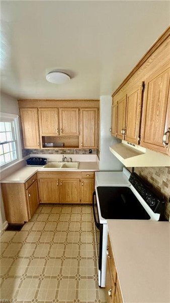 Photo 4 of 12 residential for sale in Chesapeake virginia Photo 4 of 12 residential for sale in Chesapeake virginia