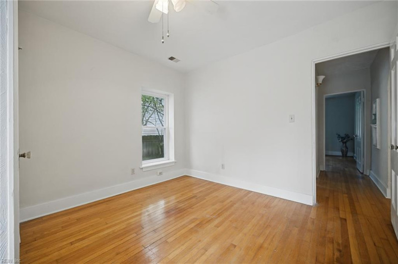 Photo 40 of 50 residential for sale in Norfolk virginia Photo 40 of 50 residential for sale in Norfolk virginia