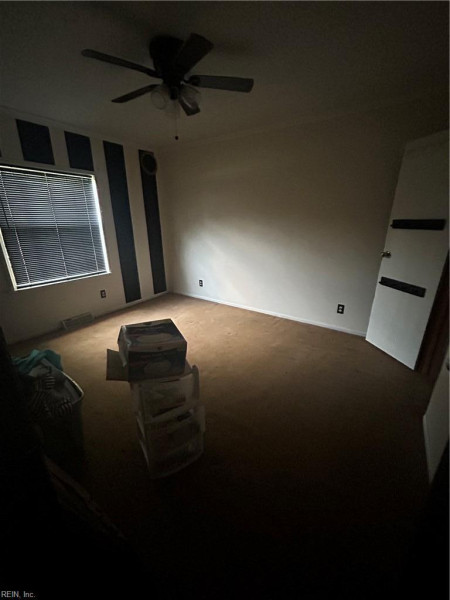 Photo 13 of 21 residential for sale in Suffolk virginia