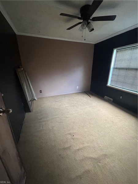 Photo 15 of 21 residential for sale in Suffolk virginia