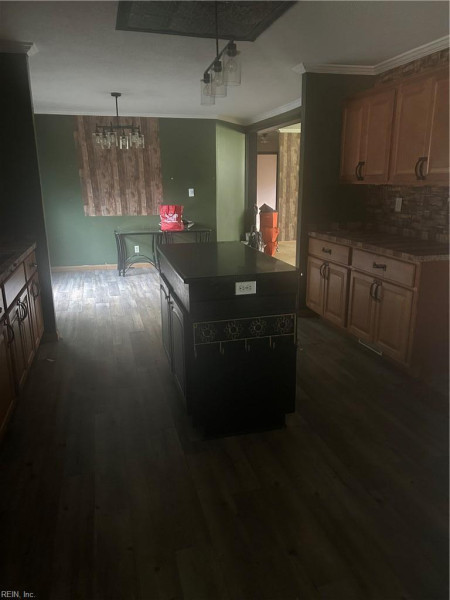 Photo 2 of 21 residential for sale in Suffolk virginia