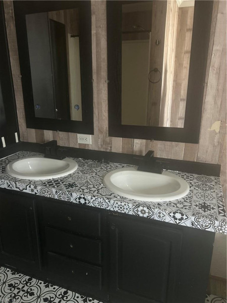 Photo 8 of 21 residential for sale in Suffolk virginia