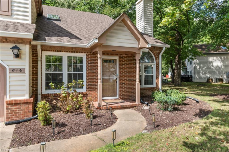 Photo 4 of 43 residential for sale in Chesapeake virginia Photo 4 of 43 residential for sale in Chesapeake virginia