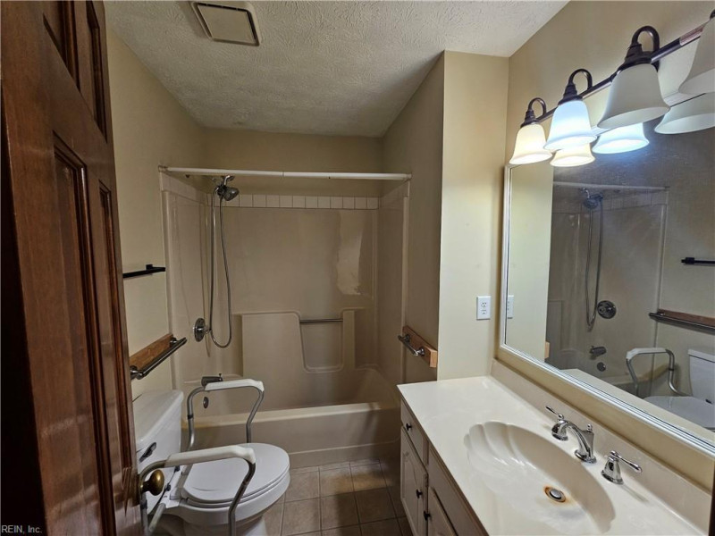 Photo 17 of 23 residential for sale in Hampton virginia Photo 17 of 23 residential for sale in Hampton virginia