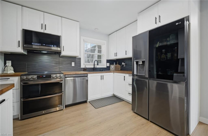 Photo 13 of 45 residential for sale in Newport News virginia