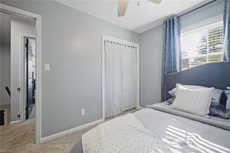 Photo 18 of 45 residential for sale in Newport News virginia