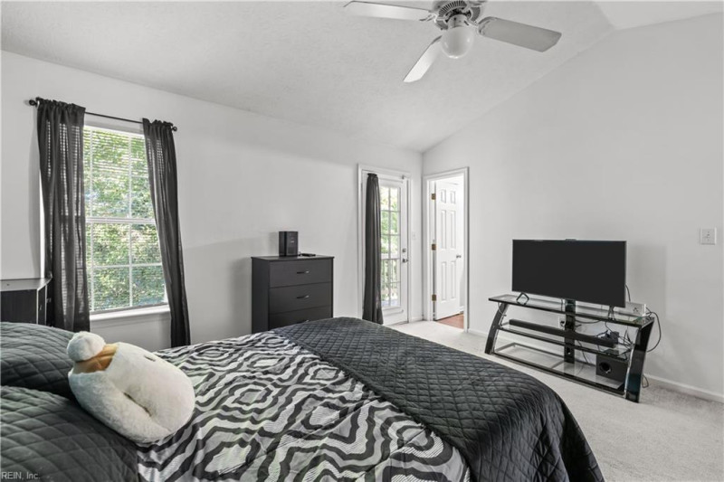 Photo 23 of 39 residential for sale in Newport News virginia