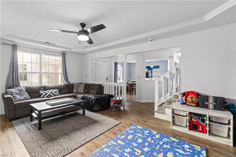 Photo 6 of 39 residential for sale in Newport News virginia