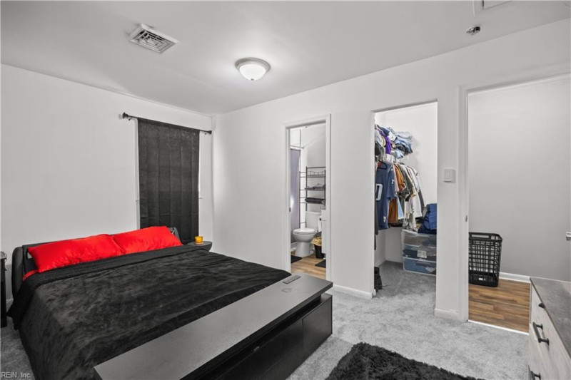 Photo 20 of 25 residential for sale in Portsmouth virginia