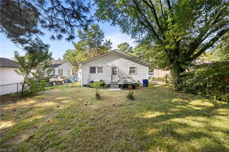 Photo 24 of 25 residential for sale in Portsmouth virginia