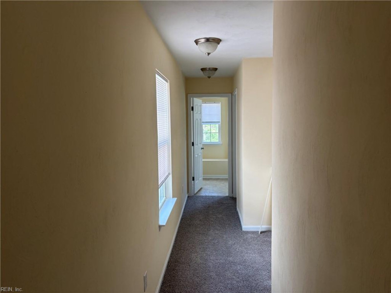 Photo 10 of 19 residential for sale in Chesapeake virginia