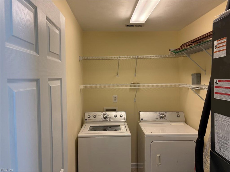 Photo 17 of 19 residential for sale in Chesapeake virginia