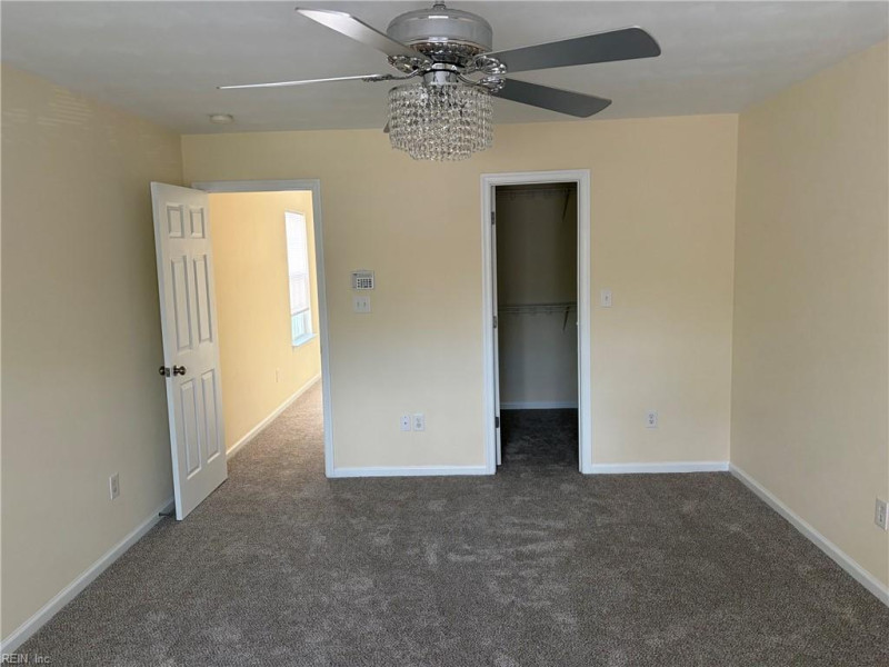 Photo 9 of 19 residential for sale in Chesapeake virginia