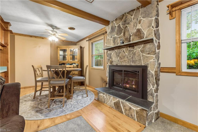 Photo 21 of 50 residential for sale in Gloucester County virginia