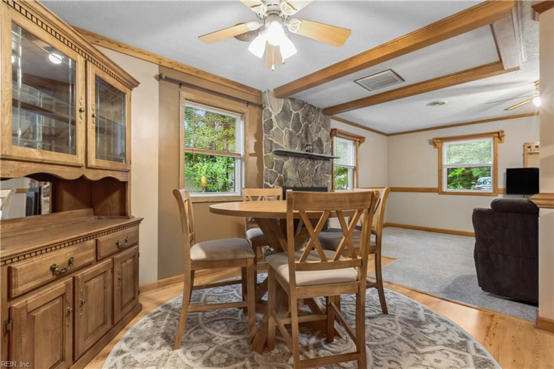 Photo 23 of 50 residential for sale in Gloucester County virginia