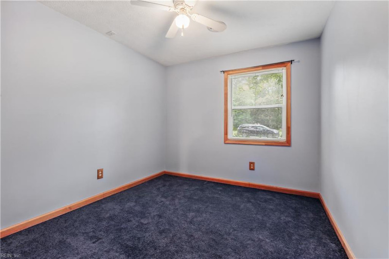 Photo 40 of 50 residential for sale in Gloucester County virginia