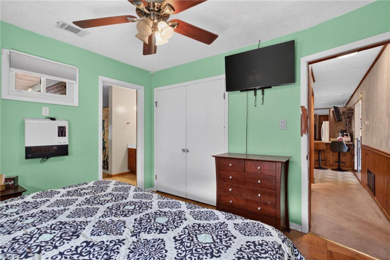 Photo 11 of 21 residential for sale in Virginia Beach virginia