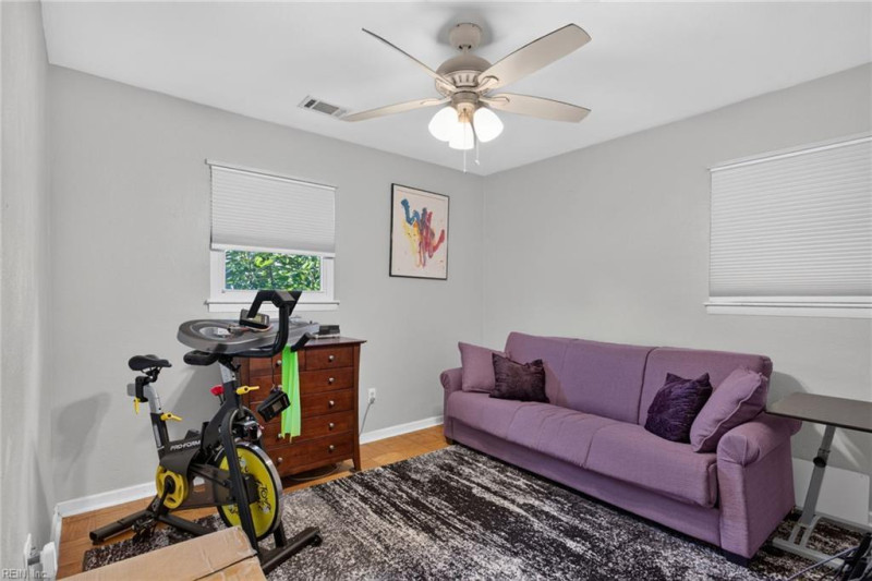 Photo 13 of 21 residential for sale in Virginia Beach virginia