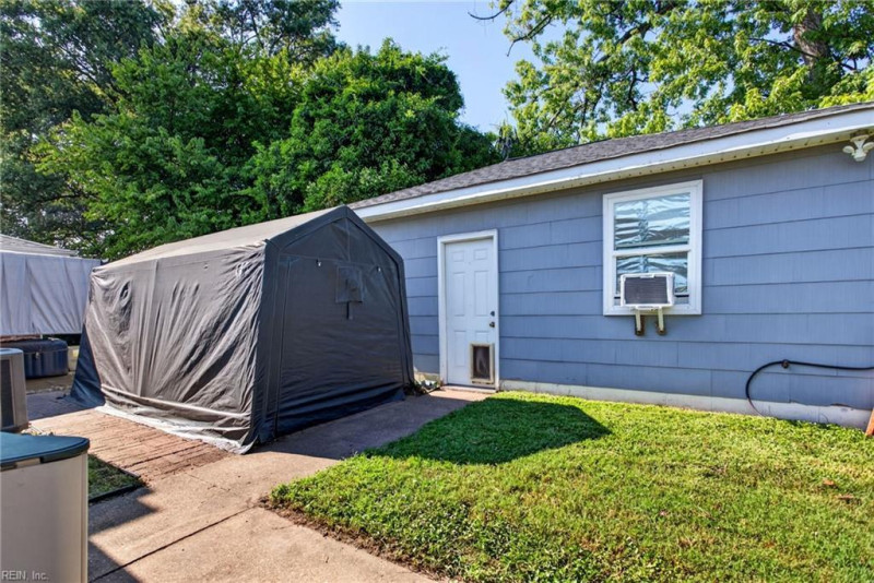 Photo 16 of 21 residential for sale in Virginia Beach virginia