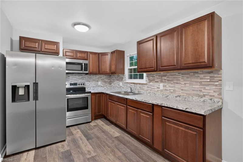 Photo 12 of 27 residential for sale in Hampton virginia