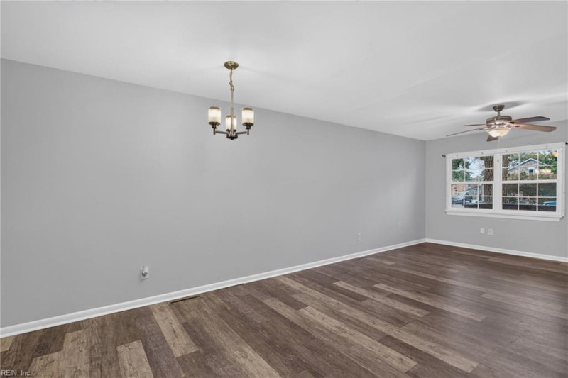 Photo 13 of 27 residential for sale in Hampton virginia