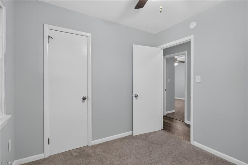 Photo 15 of 27 residential for sale in Hampton virginia