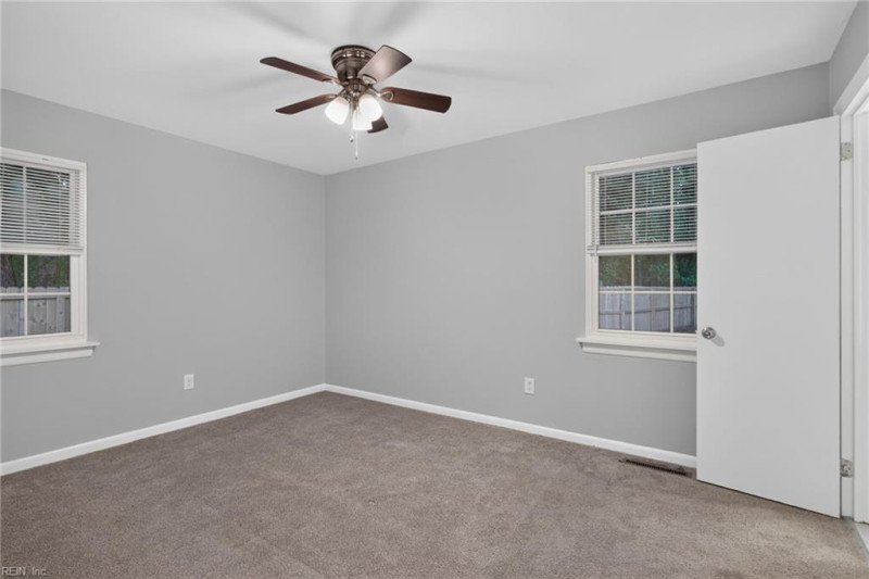 Photo 19 of 27 residential for sale in Hampton virginia
