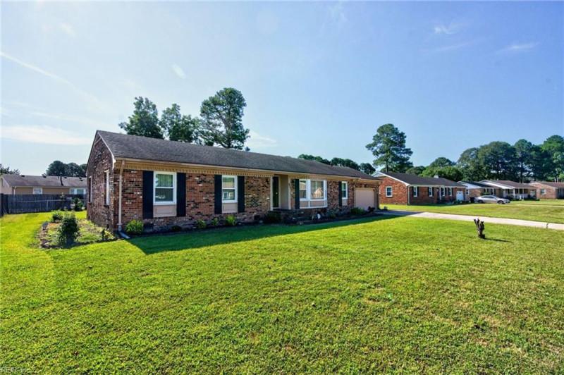 Photo 1 of 37 residential for sale in Portsmouth virginia