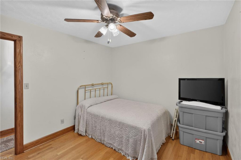Photo 22 of 37 residential for sale in Portsmouth virginia