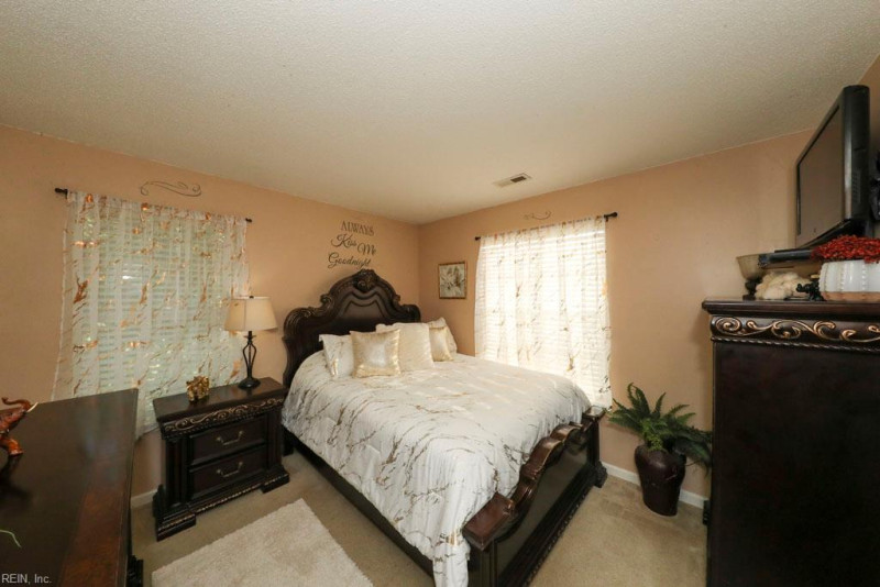 Photo 34 of 49 residential for sale in Suffolk virginia Photo 34 of 49 residential for sale in Suffolk virginia