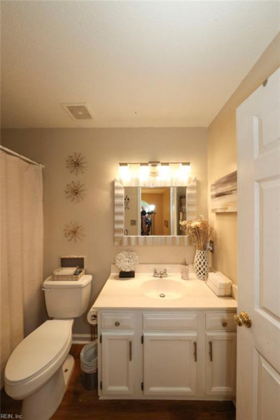 Photo 38 of 49 residential for sale in Suffolk virginia Photo 38 of 49 residential for sale in Suffolk virginia