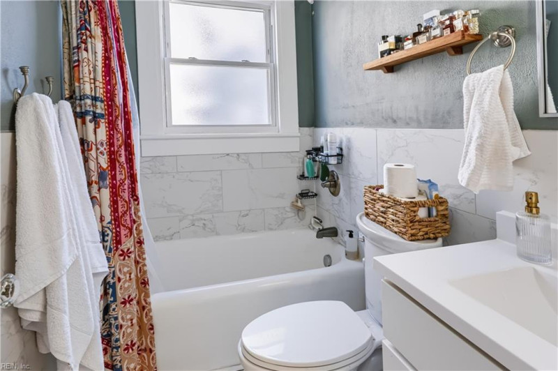 Photo 19 of 48 residential for sale in Norfolk virginia