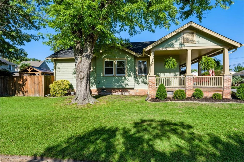Photo 32 of 48 residential for sale in Norfolk virginia