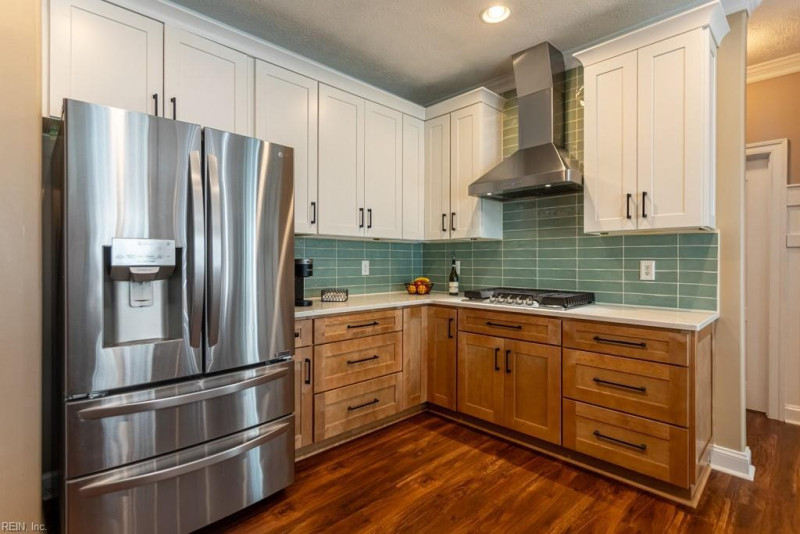 Photo 16 of 49 residential for sale in York County virginia