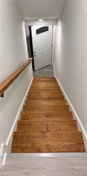 Photo 17 of 20 residential for sale in Portsmouth virginia