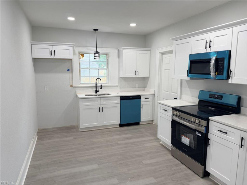 Photo 6 of 20 residential for sale in Portsmouth virginia