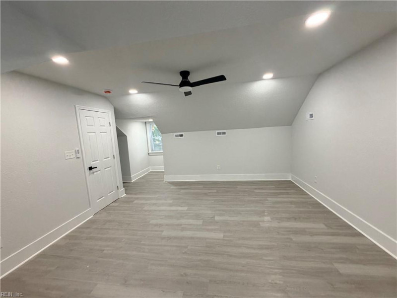 Photo 8 of 20 residential for sale in Portsmouth virginia