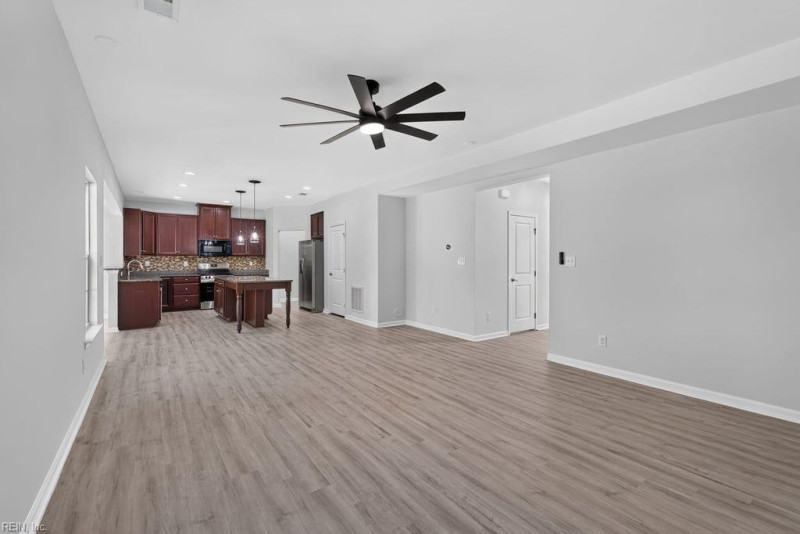 Photo 7 of 38 residential for sale in Suffolk virginia Photo 7 of 38 residential for sale in Suffolk virginia